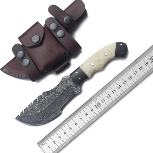 Cuchillos de Supervivencia Hechos a Mano con Hoja Fija de Damasco, Cuchillos Personalizados para Camping, Caza y Actividades al Aire Libre - Product Image 1