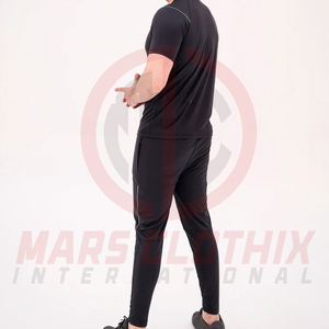 Conjunto de camiseta y pantalón de verano de diseño urbano de alta gama, proveedor directo de fábrica, chándal ligero de verano para hombre - Product Image 2