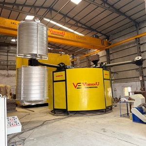 มอเตอร์เครื่องขึ้นรูปแบบหมุนอัตโนมัติสำหรับงานหนัก ยี่ห้อ VISHNU ENGINEERING สำหรับถังเก็บน้ำอุตสาหกรรม 440V 3 เฟส - Product Image 1