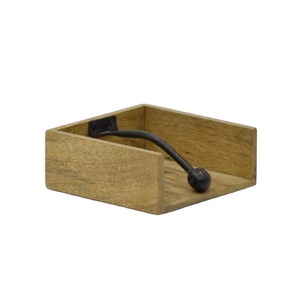 Porte-serviettes en bois carré avec cadre en fer Support de mouchoirs de taille moyenne fait à la main Parfait pour les restaurants, les hôtels et la décoration intérieure - Product Image 1