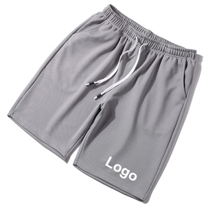 Fabricante de pantalones cortos para hombre en Pakistán que ofrece diseños OEM transpirables de malla, ajustados y holgados, con MOQ para ropa deportiva informal. - Product Image 5