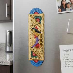 Aimant de réfrigérateur en cuir Wayang Kulit indonésien fait main, couronne bleue, souvenir culturel traditionnel, décoration pour la maison - Product Image 6