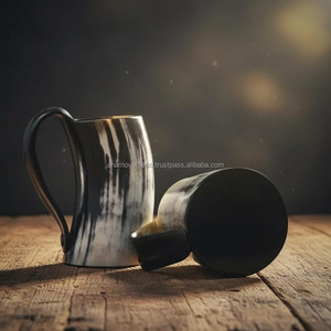 Auténtica taza de cuerno de vaca de estilo vikingo, vajilla natural para hidromiel y cerveza - Product Image 3