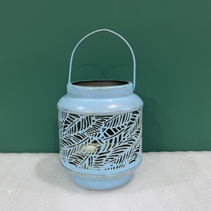 Lanterne en fer bleue avec motif de feuilles, décoration d'intérieur, porte-bougie - Product Image 2