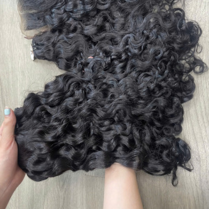 Lot de Cheveux Naturels Bouclés Noirs et Cheveux Raides en Dentelle, Cheveux Humains Vietnamiens de Haute Qualité, Super Double Drawn, Prix de Gros - Product Image 1