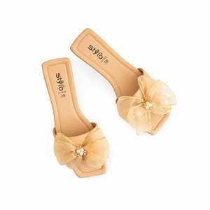 Pantoufles de sport décontractées beige pour femme Modèle CL2032 - Product Image 1