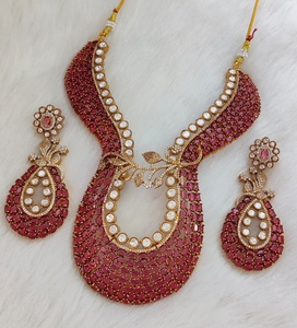 Premium Quality <b>Necklace</b> With Beautiful Earrings Suits Both Ethnic & Western Wear Perfect For Party Wear <b>Statement</b> <b>Necklace</b> Set - Product Image 1