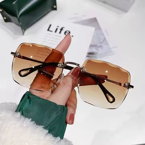 Gafas de Sol Metálicas Retro sin Montura, Protección UV400, para Playa y Viajes, Unisex, Económicas, al por Mayor - Product Image 2