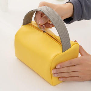 Custom Korea Style Zipper Portable PU Leather Waterproof <b>Makeup</b> Bag Soft Handle Multifunctional Travel Cosmetic Pouch for Women - Product Image 2