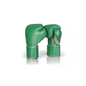 Gants de boxe en cuir de haute qualité 16oz, logo et design personnalisés, respirants et confortables pour le kickboxing et l'entraînement MMA - Product Image 4