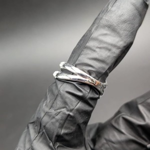 Anillo Apilable de Lujo con Moissanita y Diamantes, Diseño Envolvente de Varias Hileras y Banda Abierta, Regalo para Ella, Anillo para Mujer - Product Image 2