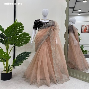Sari en organza de soie avec broderie de fils et sequins - Ensemble chemisier en velours 9000 - Fabricant de mode féminine de Surat - Product Image 1