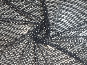 Tela de nailon con lentejuelas negras al por mayor, con malla hexagonal abierta y adornos de lentejuelas blancas brillantes para vestidos de fiesta - Product Image 4