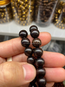 Bracelets unisexes en bois d'agar de 7 mm en forme de boule avec perles d'améthyste et d'agate, cadeau religieux bouddhiste - Product Image 3