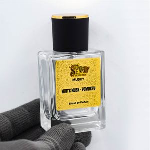 Etiquetas Adhesivas Personalizadas de Lujo para Perfumes con Estampado en Dorado |   Etiquetas de Lámina Cromada Impresas con UV Mate a Prueba de Agua y Embalaje Cosmético - Product Image 4