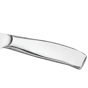 Cuchillo de Mesa Dentado Plateado con Mango Metálico Delgado, Hoja Curva y Acabado Pulido, Cubertería para Cocina y Restaurante - Product Image 5