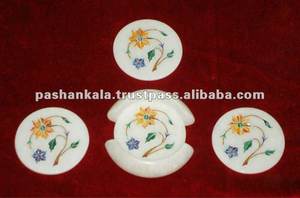 Ensemble de dessous-de-verre en marbre blanc naturel de forme ronde, marbre blanc pur, beau design incrusté de fleurs, pour la décoration de la maison et de l'hôtel - Product Image 3