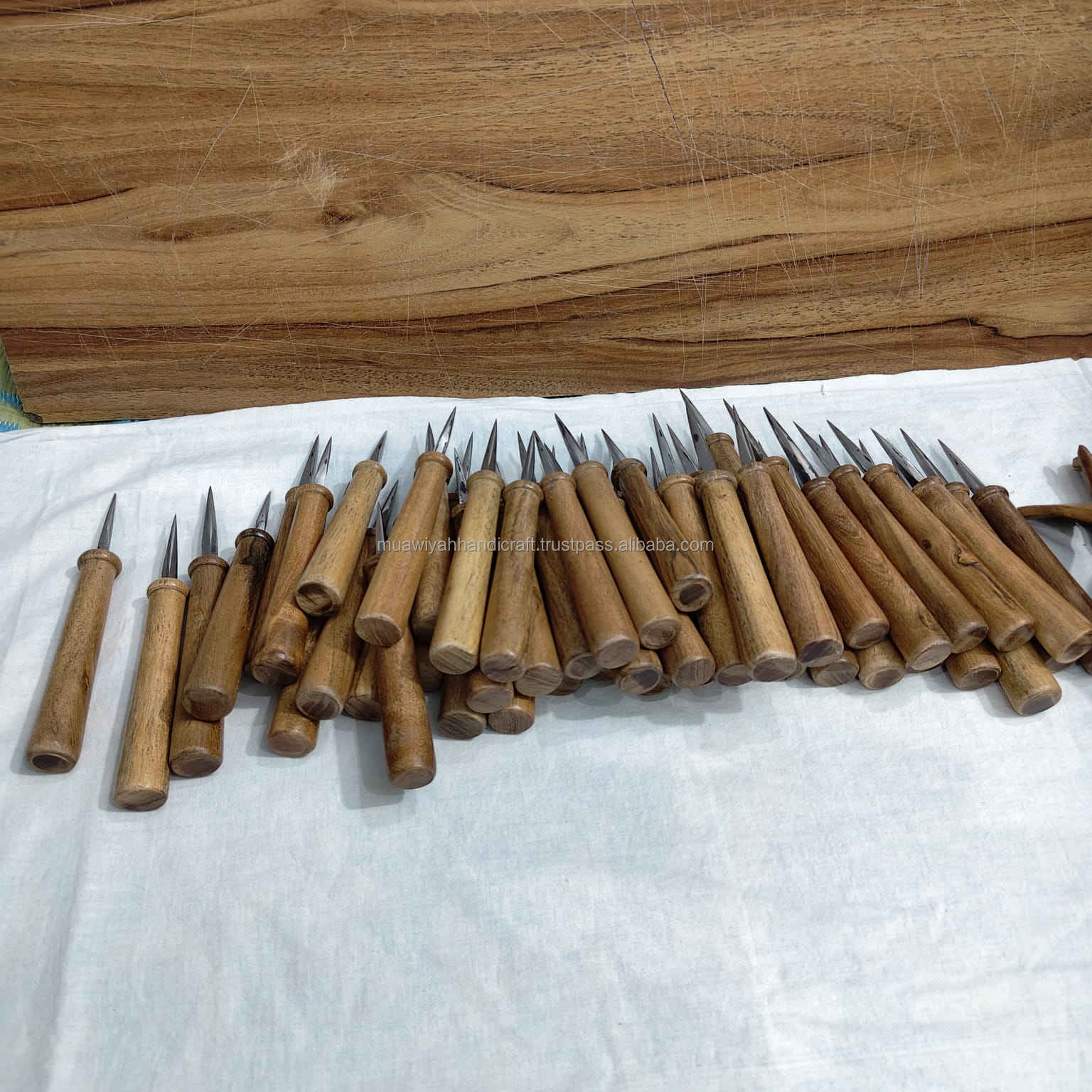 สีไม้ธรรมชาติ