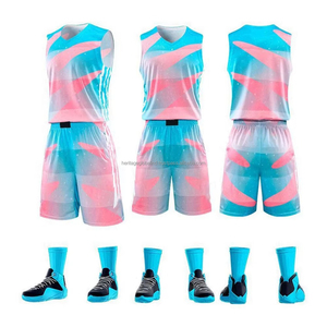 Conjunto de Camiseta y Pantalones Cortos de Baloncesto Personalizados al por Mayor, Impresión Sublimada Colorida, Transpirable, de Secado Rápido, Uniforme Deportivo Duradero para Equipos - Product Image 4