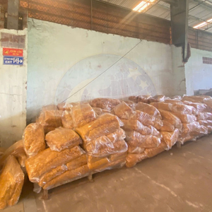 High Quality NGOC CHAU <b>RUBBER</b> SVR3L Natural <b>Rubber</b> High Gloss Viet Nam Liquid Pattern for <b>Rubber</b> Packaged Bales Palletized - Product Image 5
