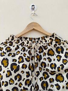 Conjunto de Pijama de Algodón Puro Hecho a Mano: Ropa de Dormir Ligera para Verano - Product Image 2