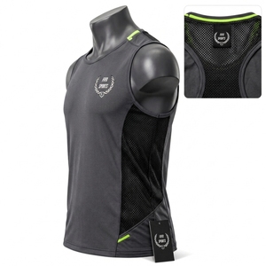 Débardeur de sport pour homme à capuche, col rond, en polyester écologique, anti-humidité, léger, respirant, coupe flexible, pour l'entraînement - Product Image 3