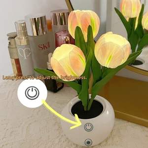 Lámpara de Mesa LED con Diseño de Tulipán y Florero para Decoración del Hogar y Sala de Estar - Product Image 3