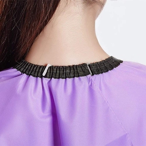 Capes de barbier imprimées de haute qualité, en polyester sublimé, pour salon de coiffure, avec crochet métallique élastique - Product Image 4
