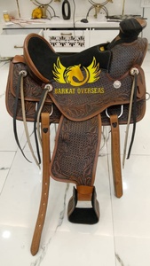 Silla de montar western Big Horn de cuero genuino negro, hecha a mano, con diseño de tachuelas de cobre, portátil para equitación y doma. - Product Image 3