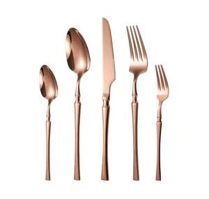 Juego de Cubiertos de Acero Inoxidable Color Oro Rosa, Cuchillo, Tenedor y Cucharas, Pulido Espejo, Apto para Lavavajillas, Estilo Lujoso para el Hogar - Product Image 1