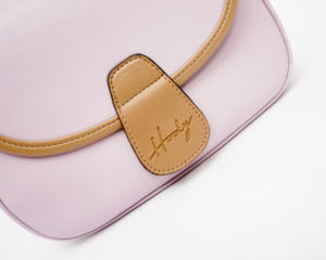 Bolso de Hombro/Bandolera Hody Ayana Premium de Microfibra y Cuero Sintético, con Correa Larga Trenzada, Asa Suave y Cierre de Cremallera - Product Image 4