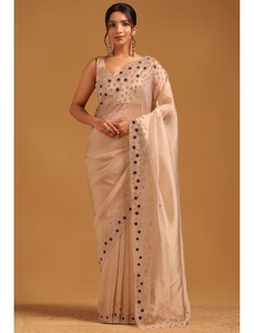 Sari Beige para Mujer KV con Adornos de Tela y Lentejuelas, con Blusa Sin Coser - Product Image 4