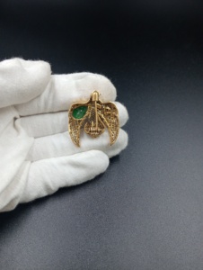 Broche en or en forme d'aigle, pierre doublette verte polki, broche de mode faite à la main, bijou cadeau unisexe, broche en or élégante - Product Image 5