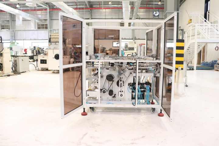Cigarette Packet Wrapping Machine 30 Outers Per Minute BOPP Film Wrap Tobacco Machine Naked Over Wrapper