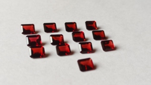 Granate Natural de Mozambique 7x9mm Grado AAA Sin Calentar Corte Octogonal Escalonado Facetado Rojo Corte Esmeralda Gema Suelta para Joyería - Product Image 3