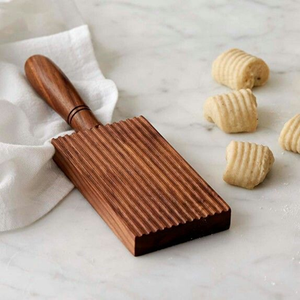 Planche à découper les pâtes en bois antique sur mesure avec rouleau, outil à pâtes écologique fait main pour la cuisine - Product Image 2
