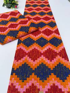 Tissu imprimé à la cire africaine Hitjem Export avec des motifs colorés et une sensation de coton doux pour les vêtements et la mode - Product Image 3