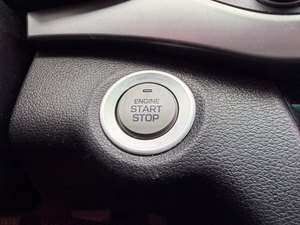 2016 Avante AD Blanc Propre Voiture Familiale Compacte Économique Durable à Essence Automatique d'Occasion - Product Image 4