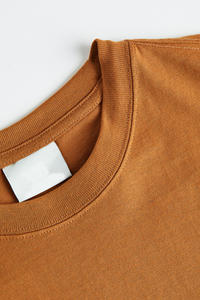 Camiseta de Hombre, Estilo Urbano, 200GSM, 100% Algodón, Corte Cuadrado, Hombros Caídos, con Logotipo Personalizado, Transpirable, de Secado Rápido y Cómoda, Superventas - Product Image 4