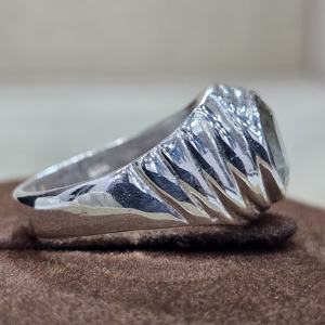 Anillo clásico Vintage de Plata de Ley 925, excelente calidad, diseño hecho a mano, ajuste de bisel, piedra preciosa de amatista verde para boda - Product Image 4