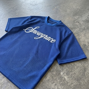 เสื้อยืดผู้ชาย Snowgrace สีน้ำเงิน ผ้าตาข่าย แขนสั้น คอกลม ระบายอากาศได้ดี สวมใส่สบาย พิมพ์ลายตัวอักษร ทรงปกติ - Product Image 3