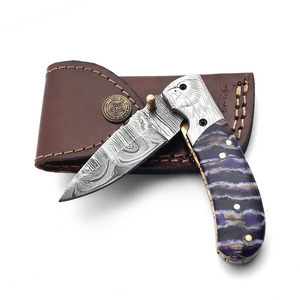 Couteau pliant en acier Damas avec manche en résine violette, couteau de poche pour la chasse, le camping et les activités de plein air, fabriqué en usine - Product Image 1