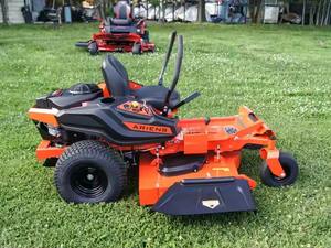 Cortadora de césped Ariens Edge de 52 pulgadas con giro cero y 23 HP, en perfecto estado. - Product Image 6