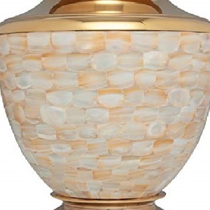 Urna Funeraria Conmemorativa de Latón Ornamental para Cenizas de Adultos con Acabado Pulido Liso - Product Image 4