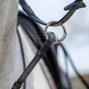 Martingala para Caballo Hecha de Cuero con Diseño Seguro, Materiales de Calidad y Uso Práctico - Product Image 4