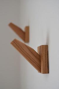 Gancho de Pared Redondo de Madera Moderno - Product Image 2