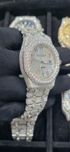 Nouvelles montres tendance unisexes modernes mécaniques de luxe avec diamants Moissanite, style Hip Hop, pour la mode, en vente, fabricant indien - Product Image 3