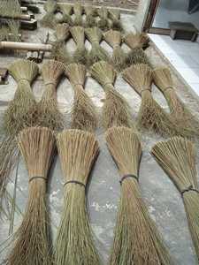 Balai en fibre de coco écologique / Balai en manche de palmier durable à manche court pour le nettoyage domestique, le jardin et la cour - Product Image 2