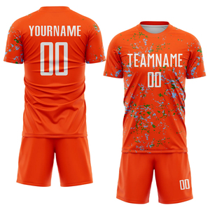 Vente flash : Tenue de football personnalisée, uniforme de football écologique, coupe athlétique, vêtements de club pour adultes, 100% polyester, séchage rapide, sublimé - Product Image 6