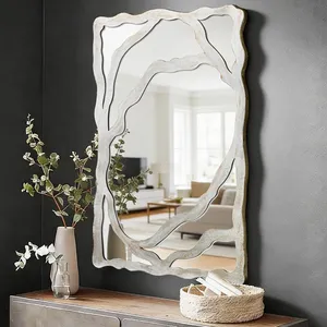 Miroir mural en métal fait main tendance, miroir d'appoint contemporain haut de gamme pour la décoration murale de maisons de luxe, de complexes hôteliers, de chambres, de bureaux et de couloirs - Product Image 6